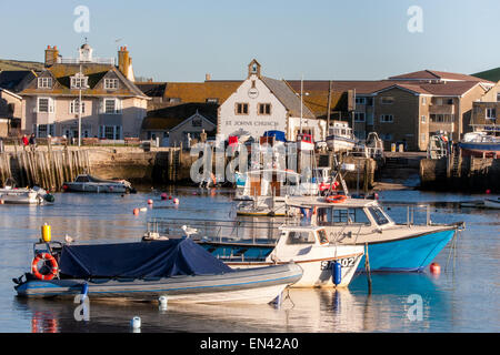 West Bay,Anna,Côte jurassique du Dorset, Angleterre, Royaume-Uni, Broadchurch populaires séries télé tourné ici. Banque D'Images