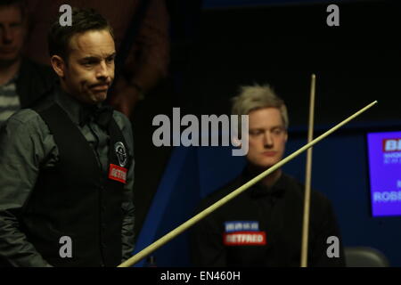 Sheffield, Royaume-Uni. 23 Juin, 2014. Ali Carter (Fra) perdu à Neil Robertson (Aus) au 2ème tour du Betfred World Snooker Championship. © Michael Cullen/ZUMA/Alamy Fil Live News Banque D'Images