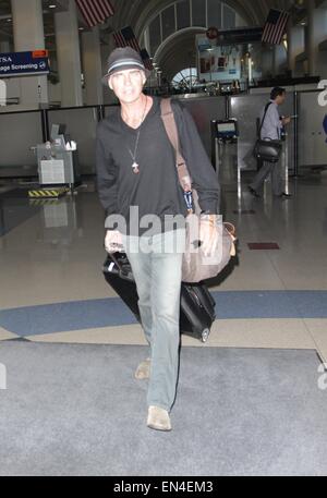 Jeff Fahey perdu star, quitte l'Aéroport International de Los Angeles (LAX) avec : Jeff Fahey Où : Los Angeles, California, United States Quand : 23 Oct 2014 Banque D'Images