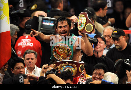 Las Vegas, Nevada, USA. 14Th Nov, 2009. Manny Pacquiao (PHI) : Boxe Manny Pacquiao de Philippines fête son champion après son 12e round courroies TKO victoire sur Miguel Cotto de Puerto Rico dans leur champion WBO titre bout au MGM Grand Garden Arena de Las Vegas, Nevada, USA . © Naoki Fukuda/AFLO/Alamy Live News Banque D'Images