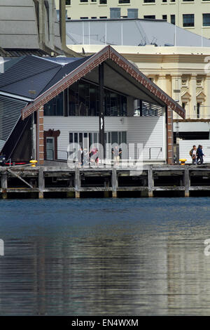 Te Wharewaka, Frank Kitts Lagoon, Wellington, Île du Nord, Nouvelle-Zélande Banque D'Images