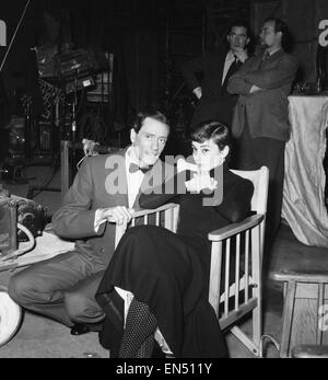 L'actrice Audrey Hepburn avec son mari l'acteur américain Mel Ferrer à Pinewood Studios. 15 février 1955. Banque D'Images