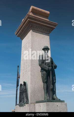 Mémorial de la première Guerre mondiale au parc Hamilton, Weehawken, New Jersey, montrant l'une des sculptures en bronze réalisées par le sculpteur Giovanni Rapetti Banque D'Images