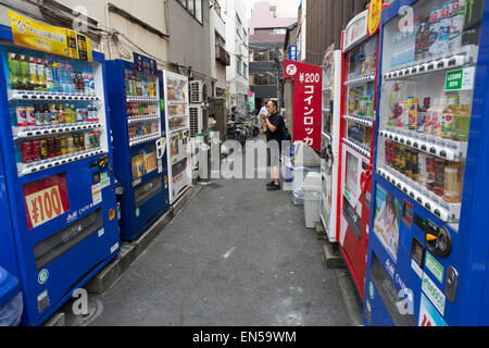 Distributeurs automatiques à Tokyo Banque D'Images