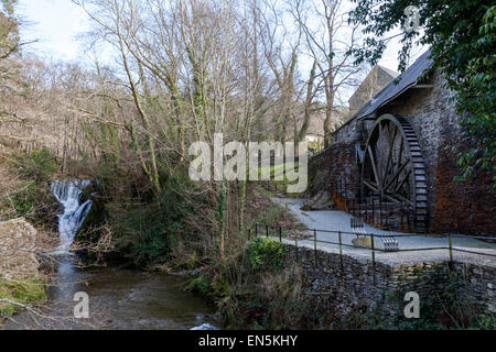 Dyfi Fournaise, Ceredigion, pays de Galles , et la cascade sur la rivière Einion Banque D'Images