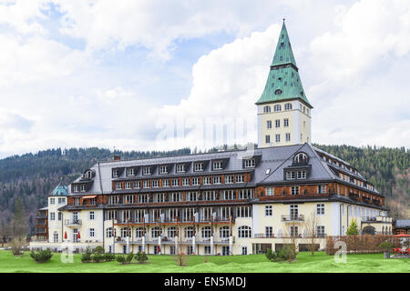 La réunion des dirigeants du monde top 8 puissances économiques du G8 au Sommet se tiendra à l'été 2015, au Schloss Elmau, près de la station de ski de Garmisch-Partenkirchen et à proximité de la frontière autrichienne. Banque D'Images