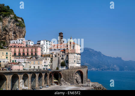 Atrani, Côte Amalfitaine, Campanie, Italie Banque D'Images