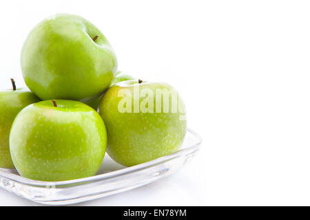 La pomme verte dans un bol Banque D'Images