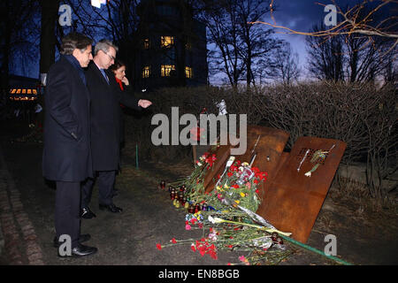 Sous-secrétaire d'État Antony "Tony" Blinken et l'Ambassadeur des États-Unis à l'Ukraine Geoffrey Pyatt recueilleront au Maidan à Kiev, Ukraine, le 4 mars 2014. Banque D'Images