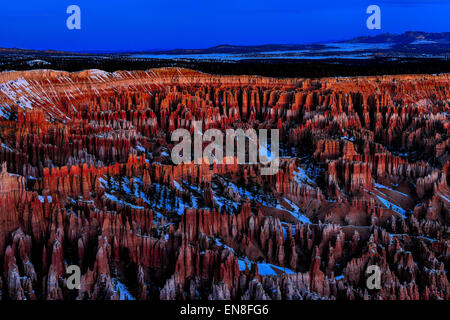 L'aube à Bryce Point, Bryce canyon, ut Banque D'Images