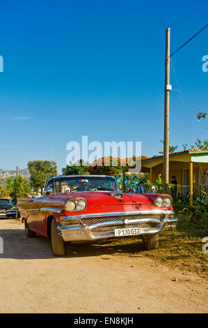 Vue verticale d'une rue calme de Vinales. Banque D'Images