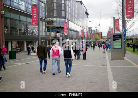 London designer outlet shopping mall center Wembley London UK Banque D'Images