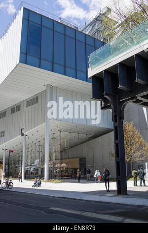 La nouvelle Whitney Museum, New York City est situé entre la ligne haute et la rivière Hudson à Manhattan, dans le Meatpacking District Banque D'Images