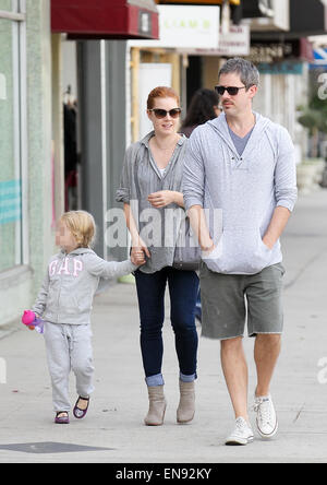 Amy Adams et mari Darren Le Gallo dans Los Angeles avec leur fille Aviana comprend : Amy Adams, Darren Le Gallo, Aviana Le Gallo Où : Los Angeles, California, United States Quand : 25 Oct 2014 Banque D'Images