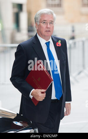 'L'Andrew Marr Show' - Arrivées avec : Michael Fallon Où : London, Royaume-Uni Quand : 26 Oct 2014 Banque D'Images