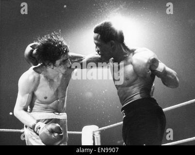 Wembley Arena, Wembley, Londres, Royaume-Uni Maurice espoir bat Carlos Maria del Valle Herrera sur points. 27 Novembre 1980 Banque D'Images