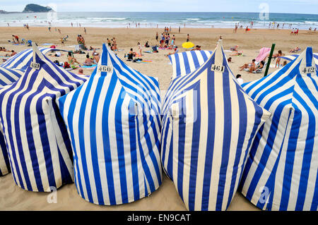 Cabines de plage. Zarautz. Gipuzkoa, Pays Basque, Espagne Banque D'Images