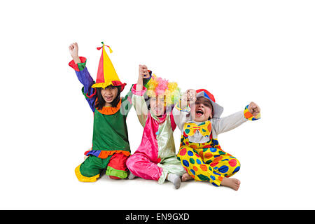 4 Les enfants indiens Costume Joker amis profitez Banque D'Images