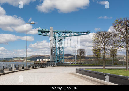 Grue de Clydebank Titan Glasgow, Écosse vus de West College campus Clydebank en Ecosse - maintenant une attraction touristique unique Banque D'Images