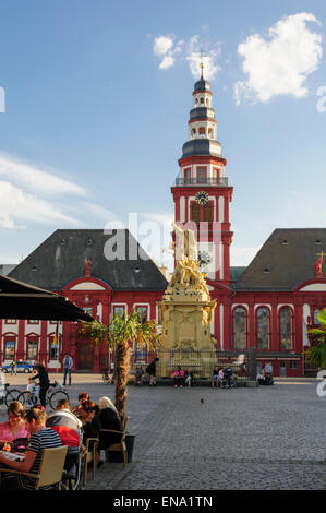 L'église Saint-Sébastien et vieux Guild Hall, place du marché, Mannheim, Baden-Wurttemberg, Germany Banque D'Images