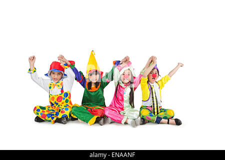 4 Les enfants indiens Costume Joker amis profitez Banque D'Images