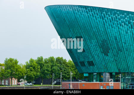 Le mur de la Science Center Nemo Amsterdam Pays-Bas Banque D'Images