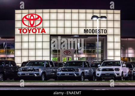 Un concessionnaire Toyota dans la région de Modesto en Californie Banque D'Images