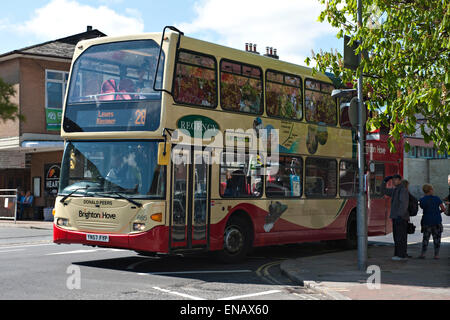 Un bus Brighton and Hove à Lewes, dans le Sussex, UK Banque D'Images