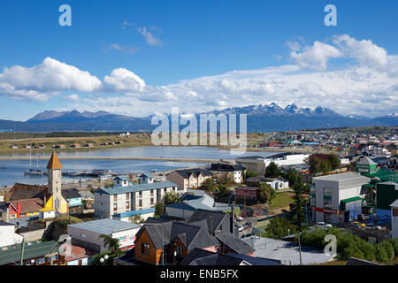 Vue supérieure de la ville la plus au sud d'Ushuaia sur la Terre La Terre de Feu argentine Banque D'Images