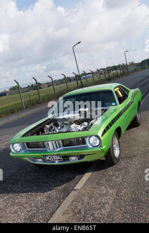 Plymouth barracuda dans un emplacement urbain Banque D'Images