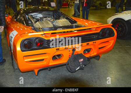 Moscow Tuning Show 2015. Saleen Orange Banque D'Images