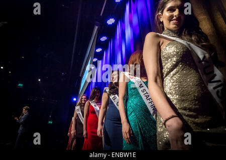 Londres, Royaume-Uni. 1er mai 2015. Miss London 2015 Finale Crédit : Guy Josse/Alamy Live News Banque D'Images