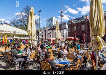 D'Hackescher Markt, Berin-centre, cafés, restaurants, biergarten, Berlin, Allemagne, Banque D'Images