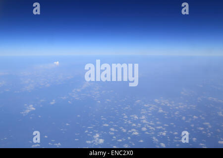 Ciel et nuages prises in airplane Banque D'Images