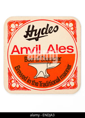 Ancien vintage britannique publicité Beermat Hydes Brewery bières enclume Banque D'Images