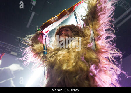 Huw Bunford - Super Furry Animals effectuant à Cardiff en Mars 2015. Banque D'Images