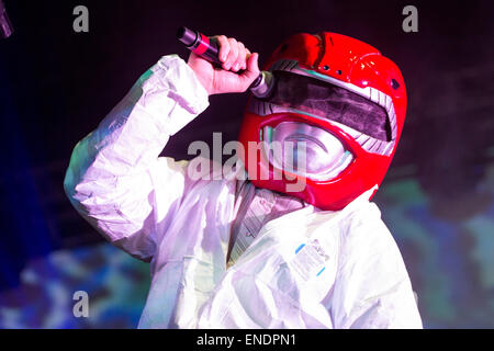 Gruff Rhys - Super Furry Animals effectuant à Cardiff en Mars 2015. Banque D'Images