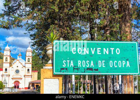 Couvent de Santa Rosa de Ocopa entrée dans Concepcion, Pérou Banque D'Images