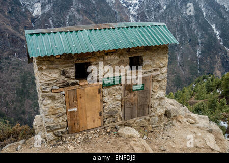 Système de collecte des ordures dans l'himalaya, Népal Banque D'Images