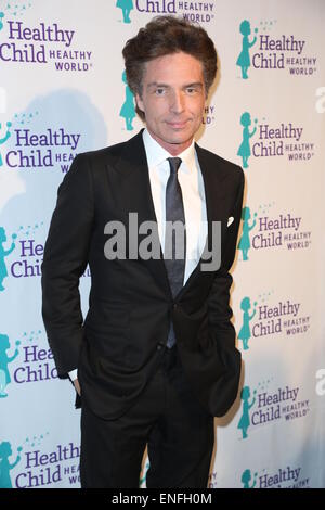 Sain sain de l'enfant maman du monde sur une mission 6th annual awards & gala à la London Hotel - Arrivées avec : Richard Marx Où : Los Angeles, California, United States Quand : 29 Oct 2014 Banque D'Images