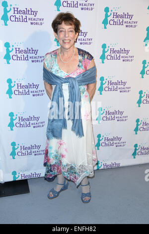 Sain sain de l'enfant maman du monde sur une mission 6th annual awards & gala à la London Hotel - Arrivées comprend : Shanna Swan Où : Los Angeles, California, United States Quand : 29 Oct 2014 Banque D'Images