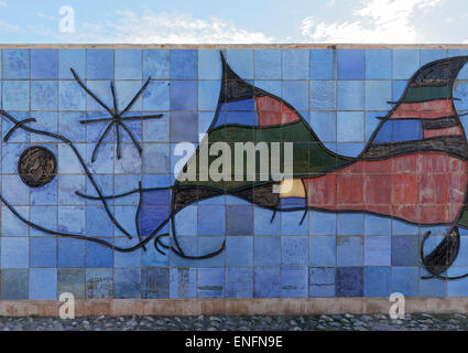 Mur de céramique par Joan Miró, Parc de la Mar, Palma de Mallorca, Majorque, Îles Baléares, Espagne Banque D'Images