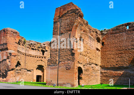 Une vue sur les vestiges des thermes de Caracalla à Rome, Italie Banque D'Images