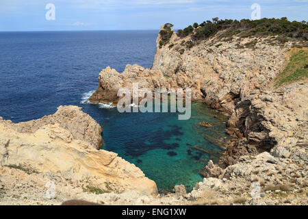 Bay L'Olla à Cala Ratjada, Majorque Banque D'Images