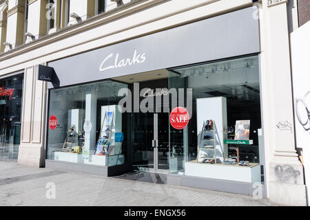 Magasin de chaussures Clarks Banque D'Images