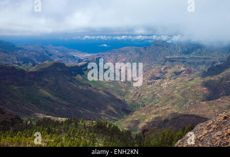 Gran Canaria, Las Cumbres - les zones les plus élevées de l'île, vue depuis l'ouest vers Roque Nublo, Aldea de San Nicolas Banque D'Images