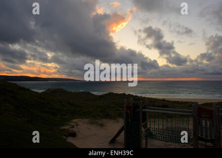 La baie de St Ives (Cornish : Cammas une Tewyn, sens de la baie des dunes de sable) est une baie sur la côte Atlantique du nord-ouest de Cornwall, Fra Banque D'Images