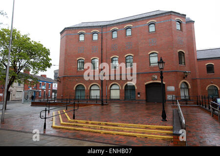 La couronne extérieure Cour Grimsby Banque D'Images