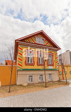 Maison de marchands (Isanbaev vers XIX c.) dans la ville de Kazan, République du Tatarstan, en Russie. D'intérêt local Banque D'Images