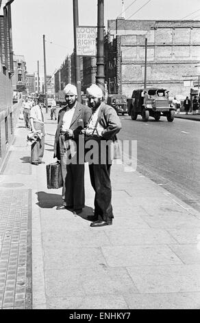 Deux hommes Sikh, représenté à Whitechapel, Londres, vers 1947. Banque D'Images